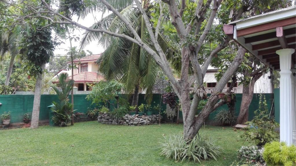 House Of Seya Bed and Breakfast Negombo Exteriör bild